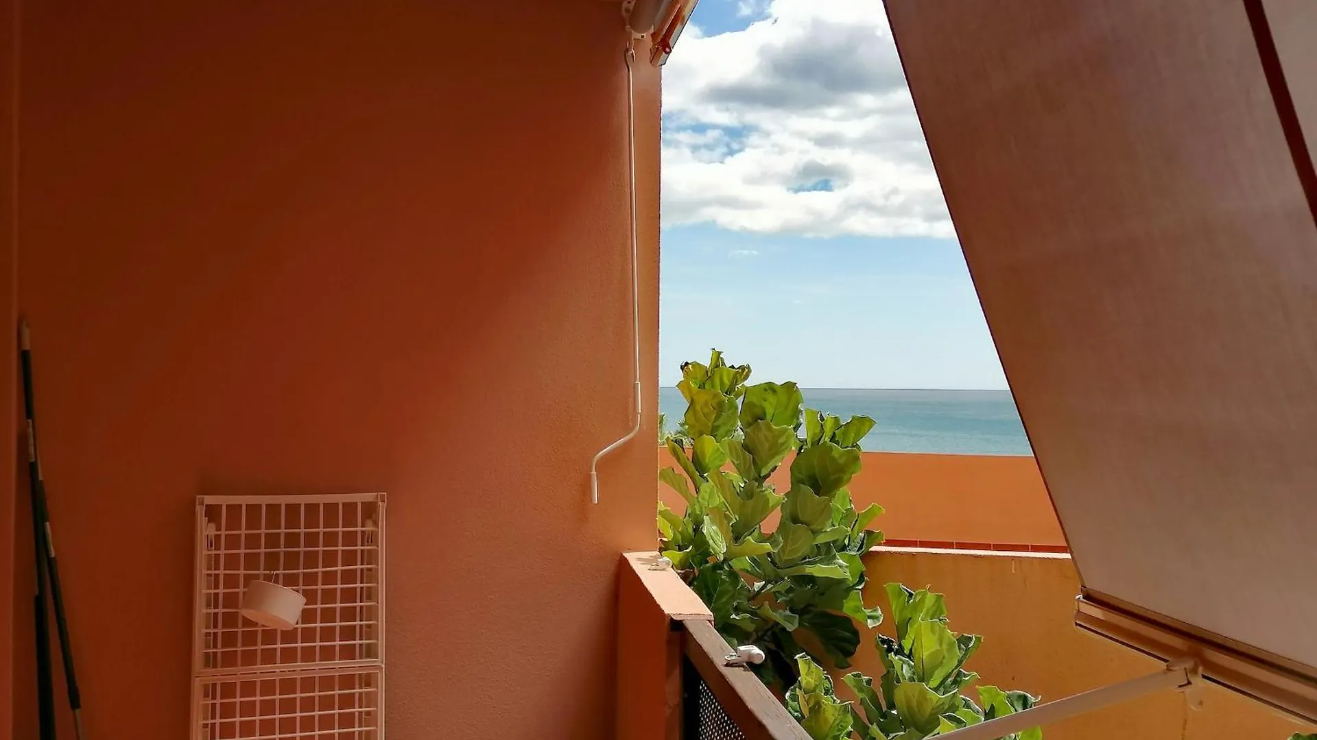 Cn-340 Suites Estepona Apartamento